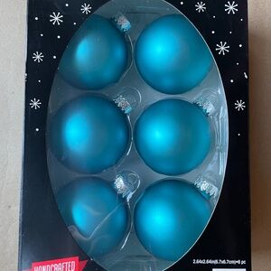 Glass blown Christmas Ornaments NEW Color: Tiffany blue